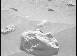 View image taken on Mars, Mars Perseverance Sol 1055: Left Mastcam-Z Camera