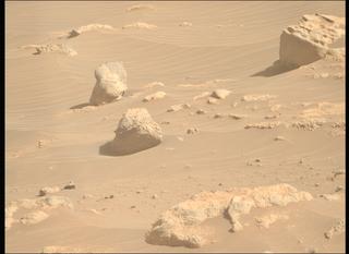 View image taken on Mars, Mars Perseverance Sol 1058: Right Mastcam-Z Camera