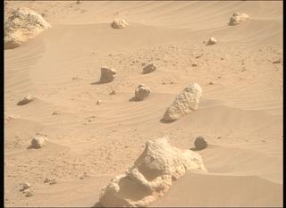 View image taken on Mars, Mars Perseverance Sol 1058: Right Mastcam-Z Camera
