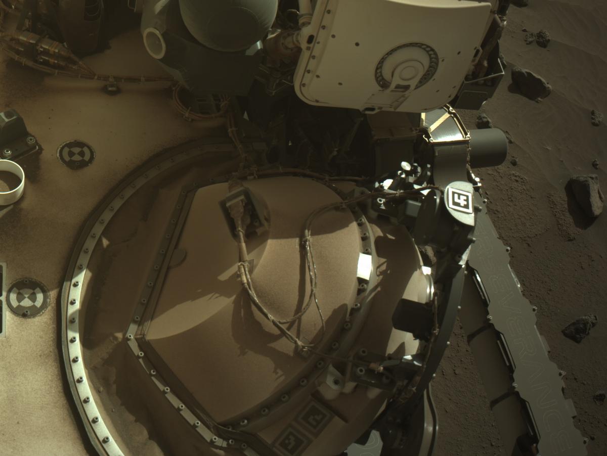 This image was taken by NAVCAM_LEFT onboard NASA's Mars rover Perseverance on Sol 1059