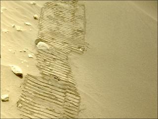 View image taken on Mars, Mars Perseverance Sol 1065: Right Navigation Camera (Navcam)