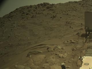 View image taken on Mars, Mars Perseverance Sol 1066: Right Navigation Camera (Navcam)