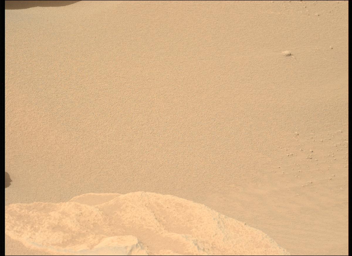 This image was taken by MCZ_LEFT onboard NASA's Mars rover Perseverance on Sol 1066