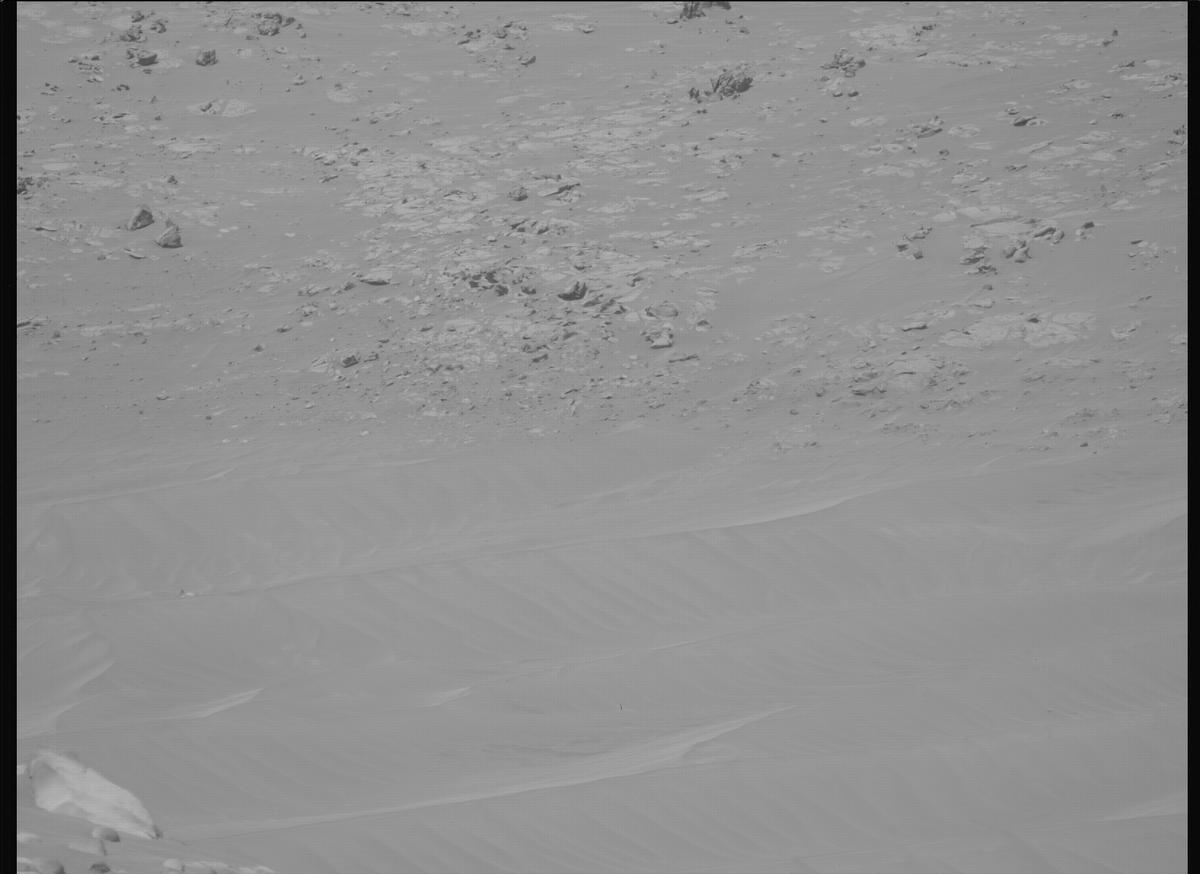 This image was taken by MCZ_LEFT onboard NASA's Mars rover Perseverance on Sol 1068