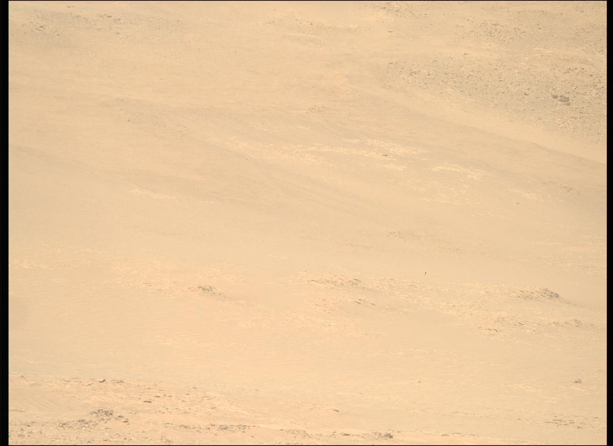 This image was taken by MCZ_RIGHT onboard NASA's Mars rover Perseverance on Sol 1068