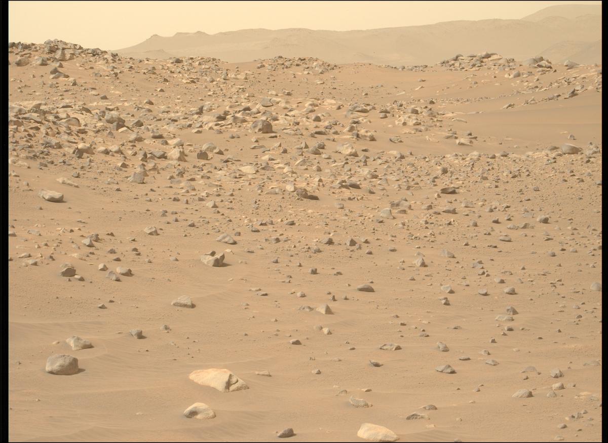 This image was taken by MCZ_LEFT onboard NASA's Mars rover Perseverance on Sol 1074