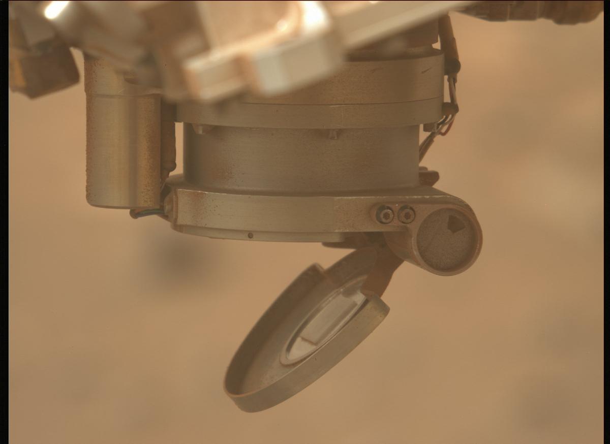 This image was taken by MCZ_LEFT onboard NASA's Mars rover Perseverance on Sol 1075