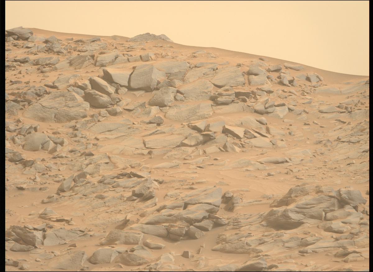 This image was taken by MCZ_LEFT onboard NASA's Mars rover Perseverance on Sol 1085