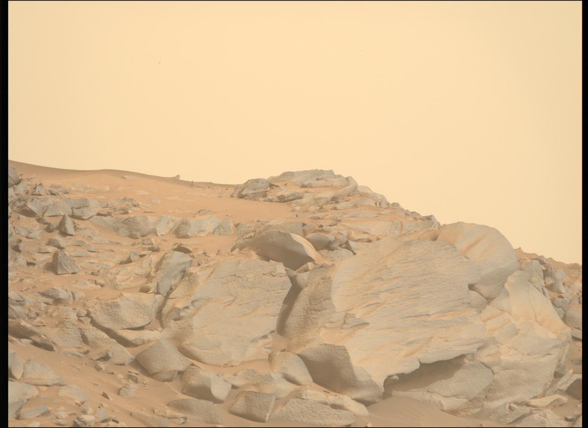 This image was taken by MCZ_LEFT onboard NASA's Mars rover Perseverance on Sol 1085