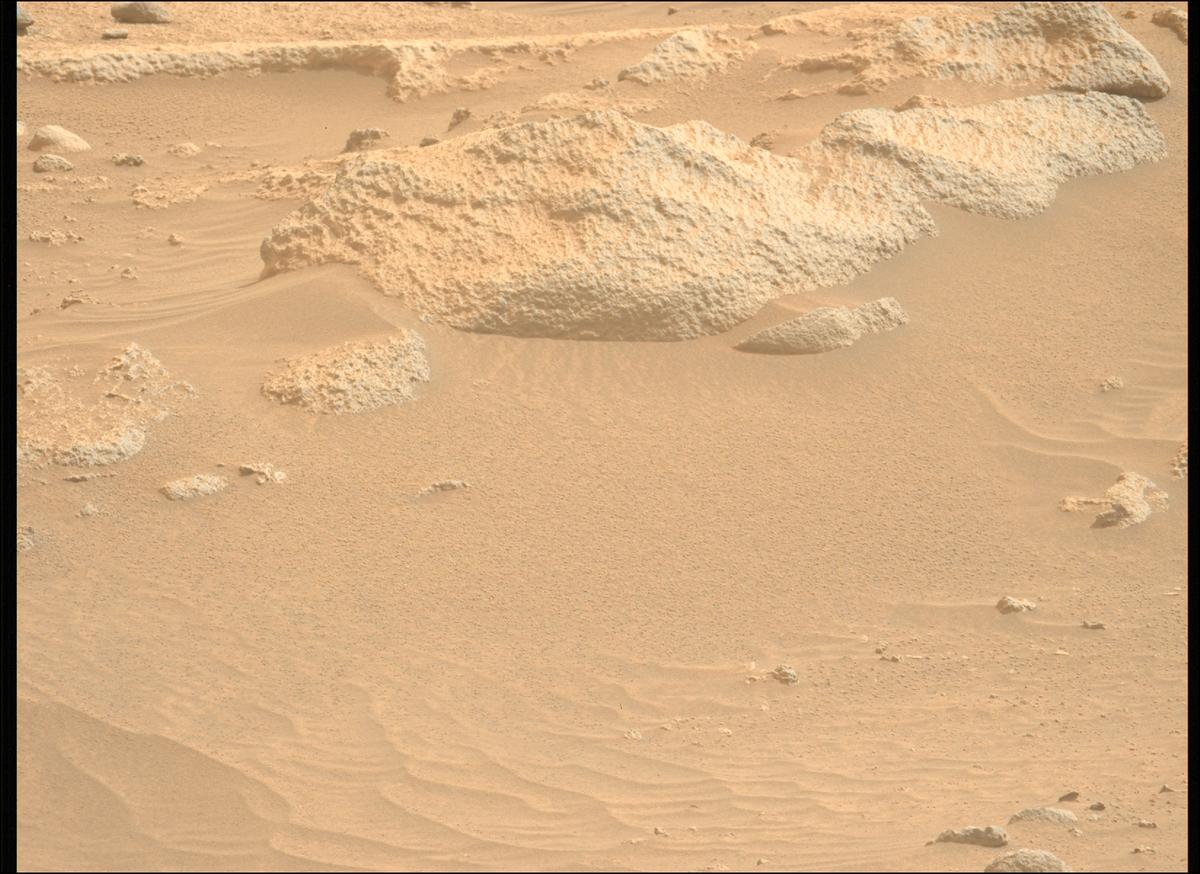 This image was taken by MCZ_LEFT onboard NASA's Mars rover Perseverance on Sol 1085