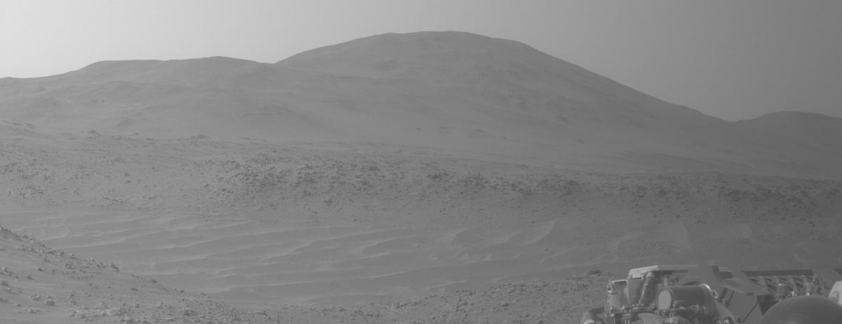 This image was taken by NAVCAM_LEFT onboard NASA's Mars rover Perseverance on Sol 1087