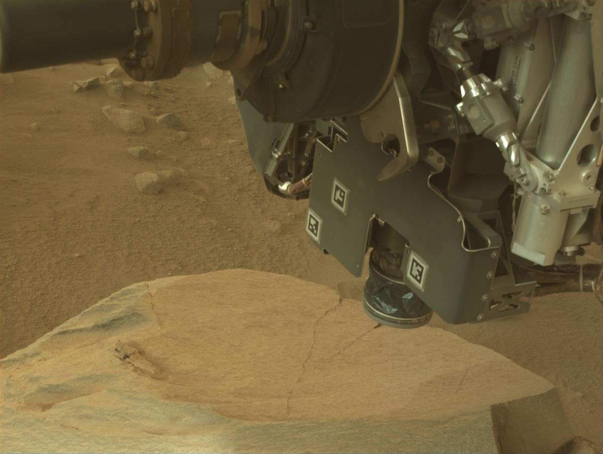 This image was taken by NAVCAM_LEFT onboard NASA's Mars rover Perseverance on Sol 1088