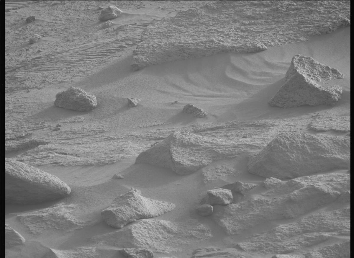 This image was taken by MCZ_LEFT onboard NASA's Mars rover Perseverance on Sol 1091