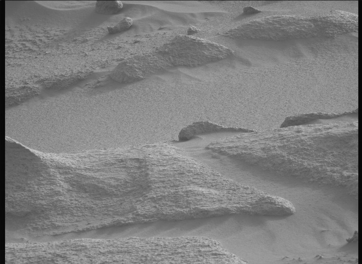 This image was taken by MCZ_LEFT onboard NASA's Mars rover Perseverance on Sol 1091