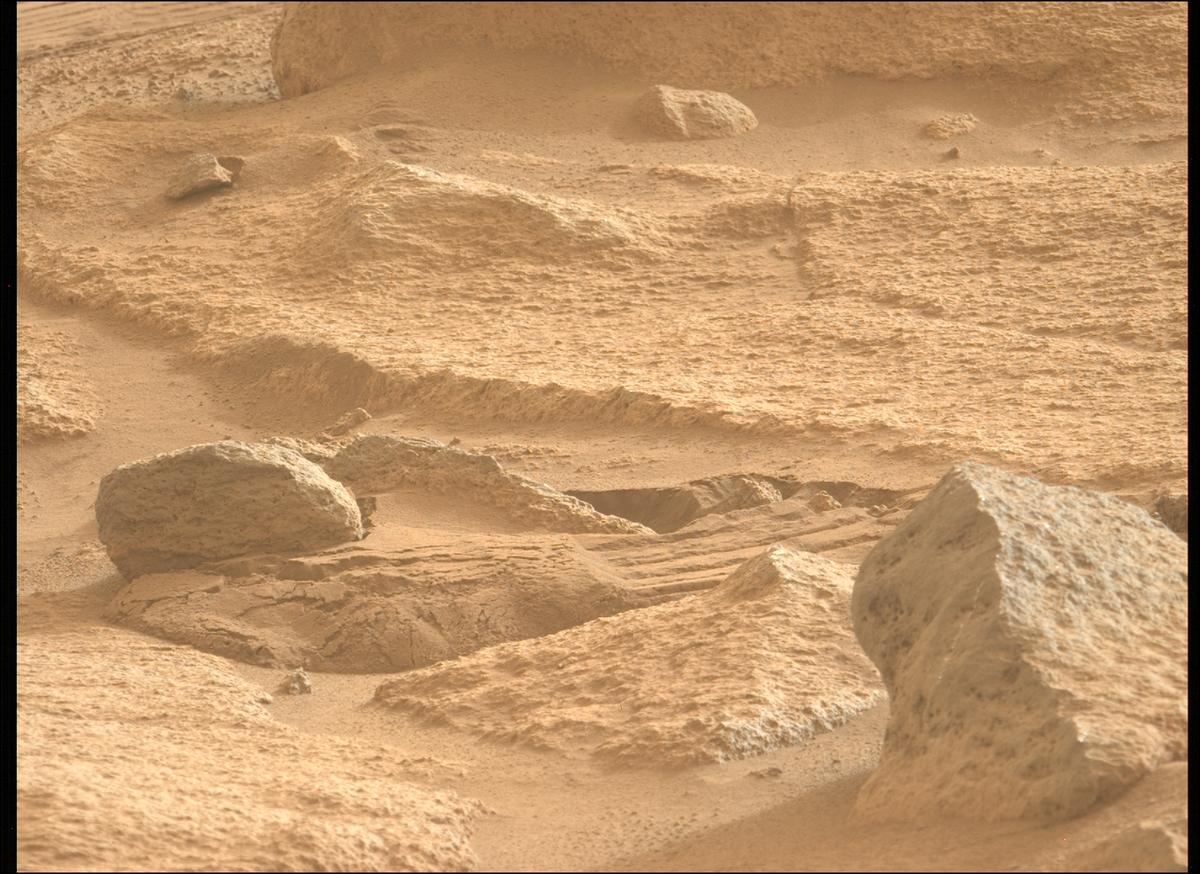 This image was taken by MCZ_LEFT onboard NASA's Mars rover Perseverance on Sol 1091