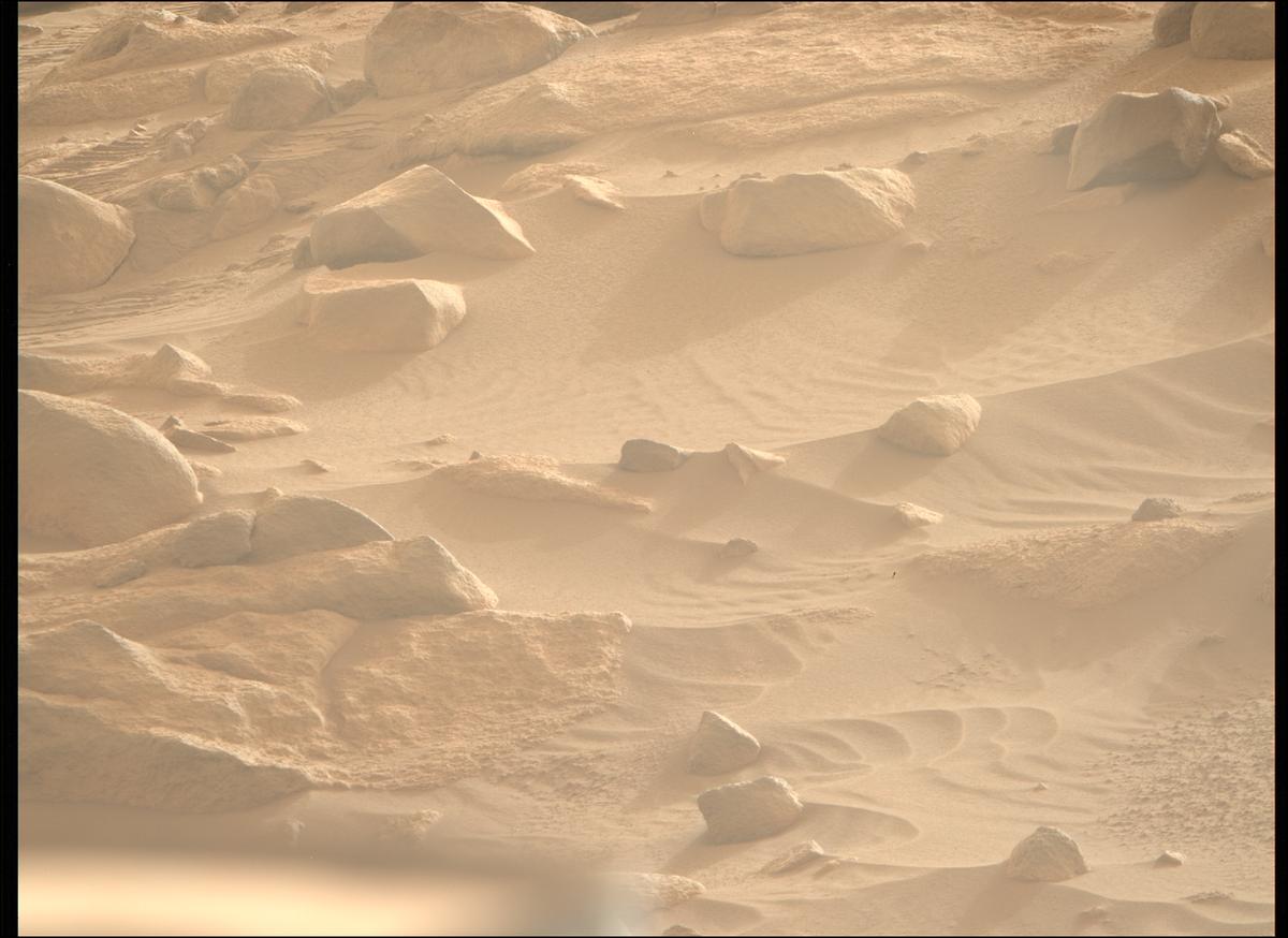 This image was taken by MCZ_RIGHT onboard NASA's Mars rover Perseverance on Sol 1091