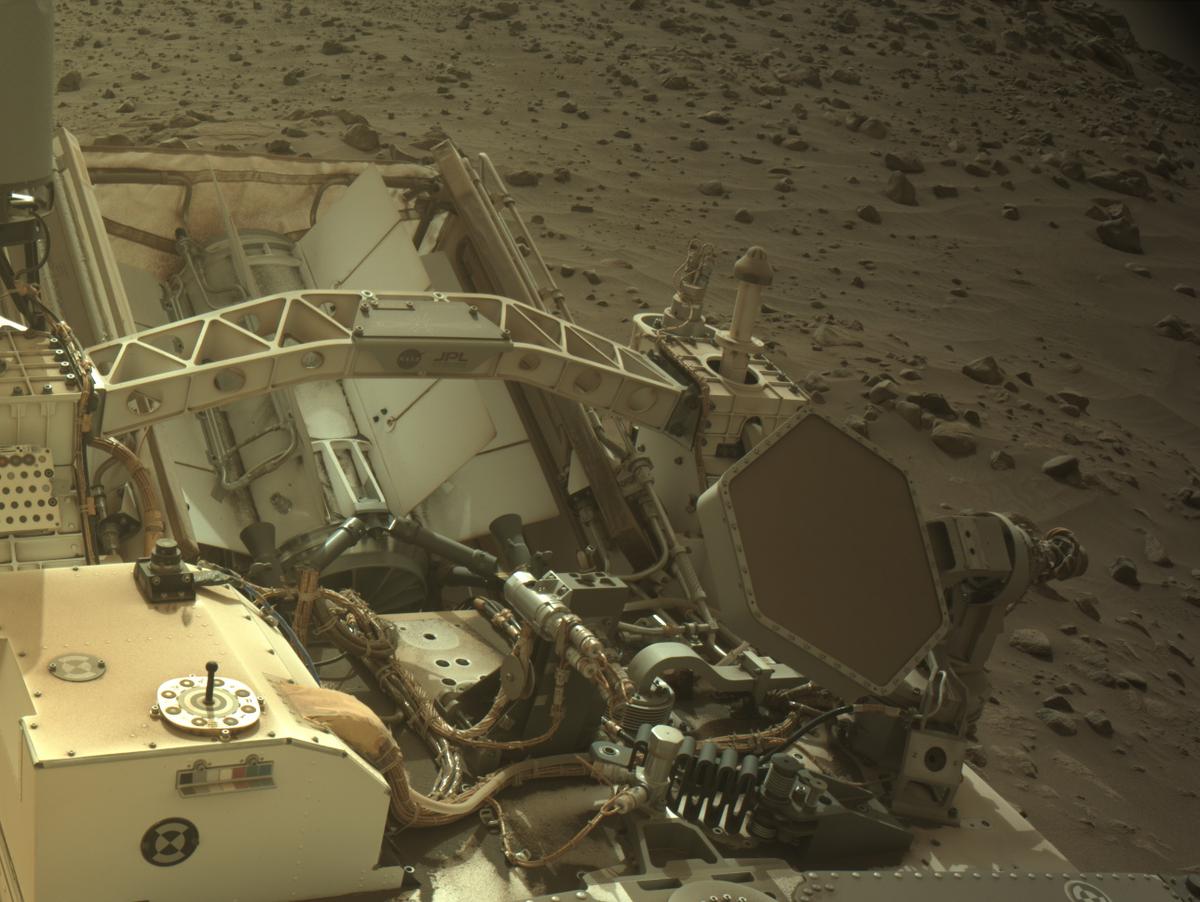 This image was taken by NAVCAM_LEFT onboard NASA's Mars rover Perseverance on Sol 1092