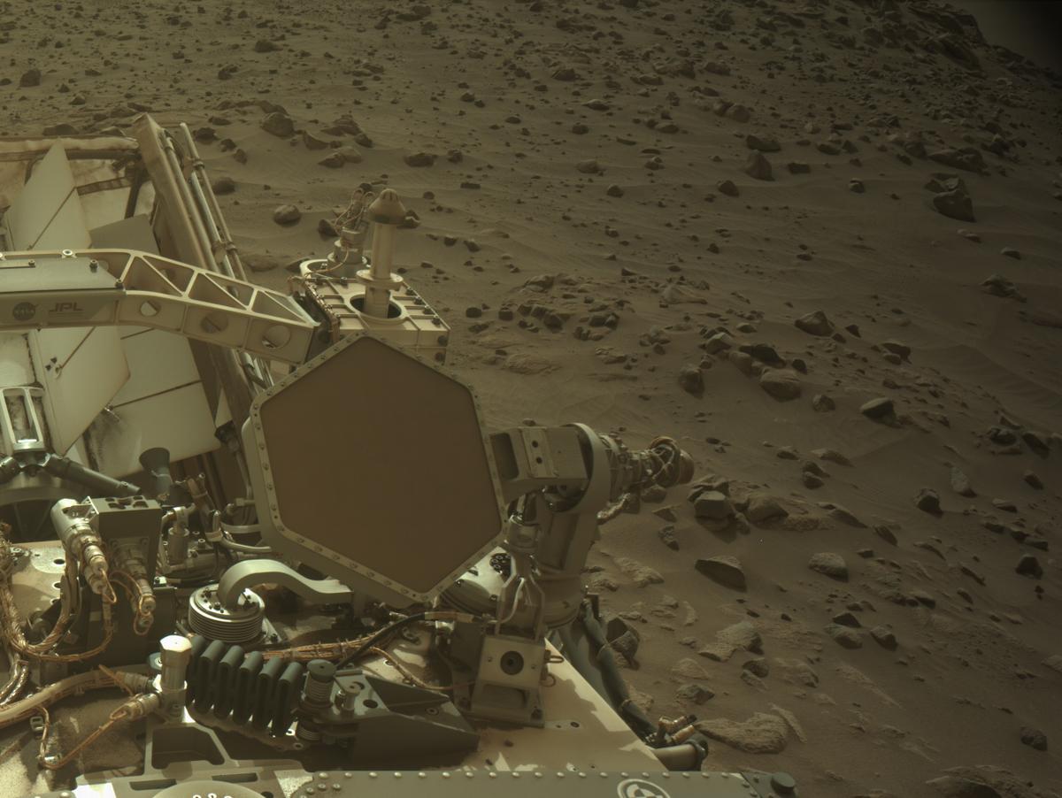 This image was taken by NAVCAM_RIGHT onboard NASA's Mars rover Perseverance on Sol 1092