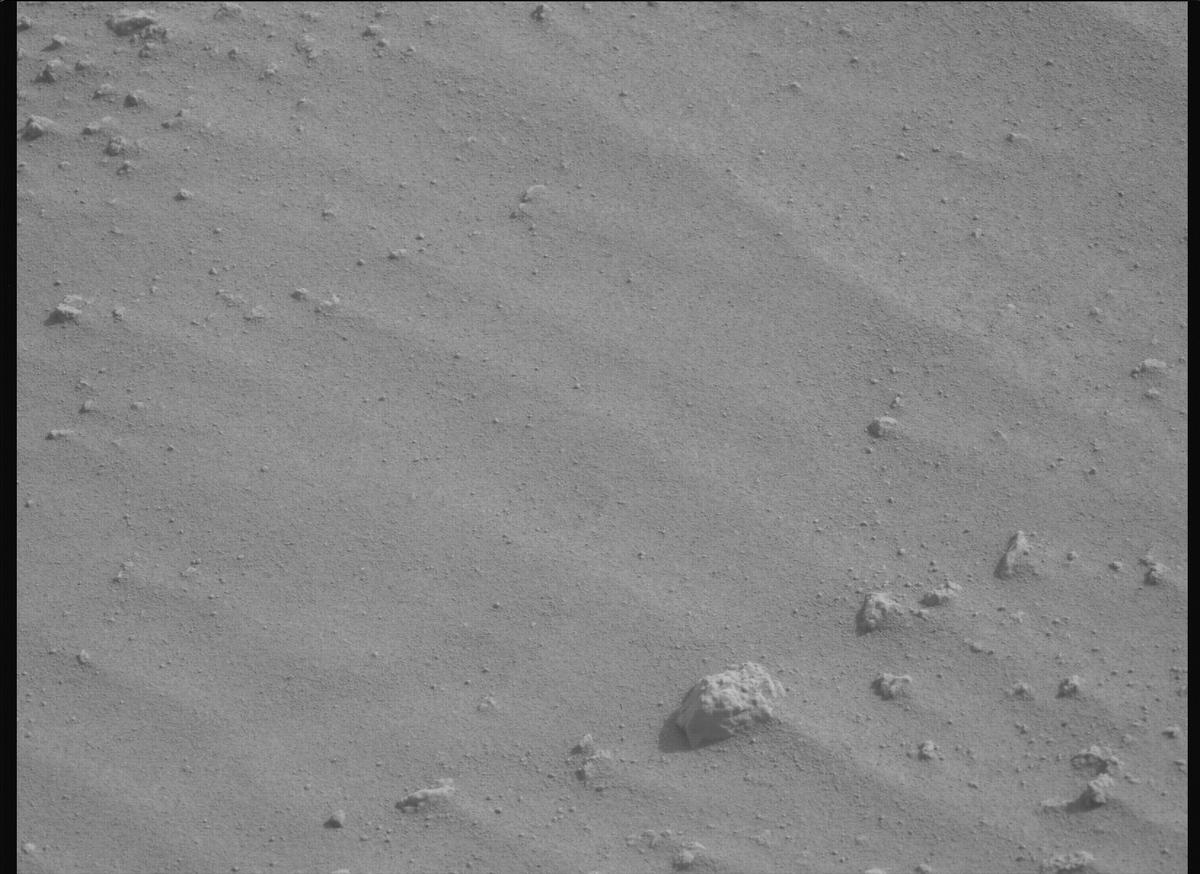 This image was taken by MCZ_LEFT onboard NASA's Mars rover Perseverance on Sol 1092