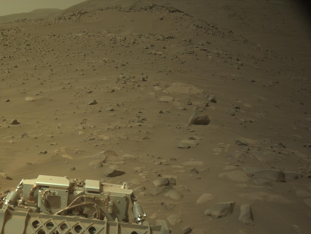 This image was taken by NAVCAM_RIGHT onboard NASA's Mars rover Perseverance on Sol 1093