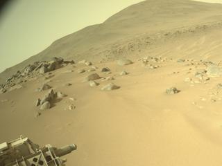 View image taken on Mars, Mars Perseverance Sol 1096: Right Navigation Camera (Navcam)