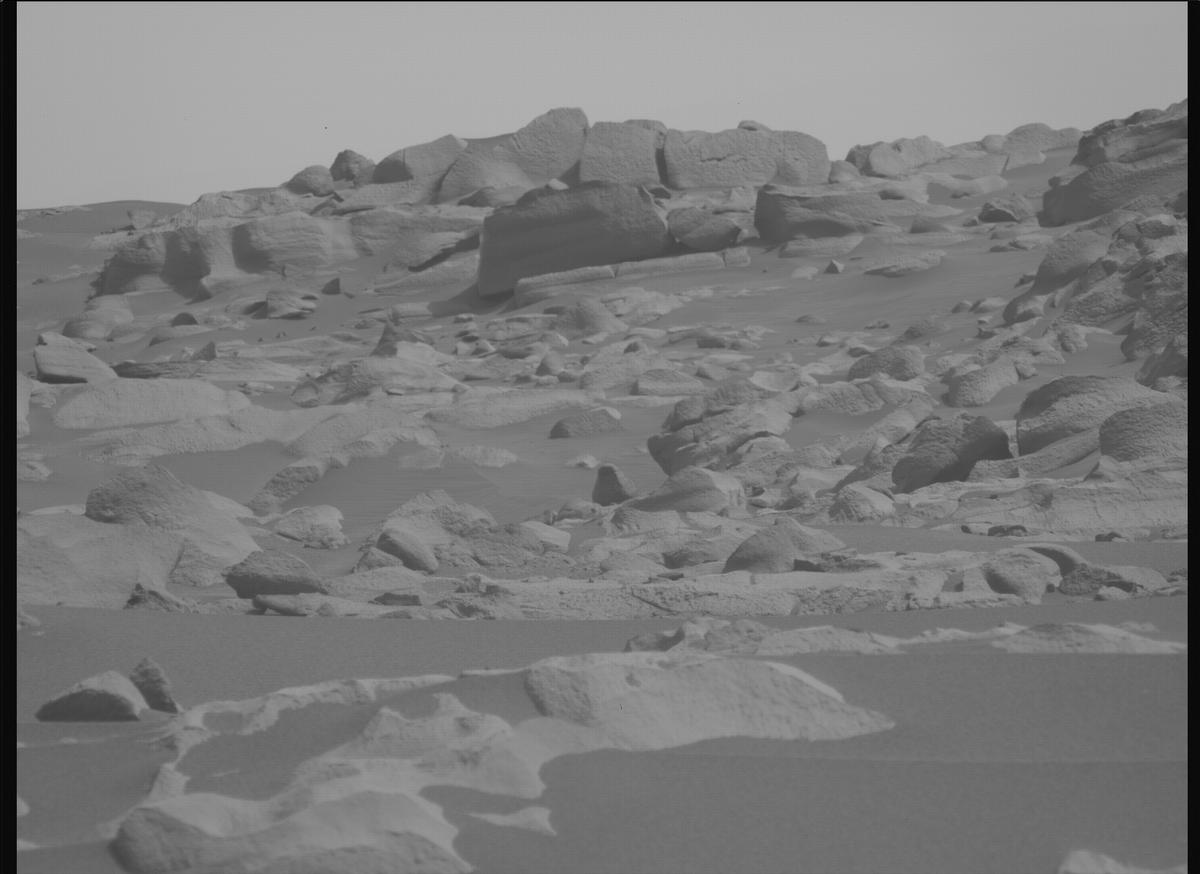 This image was taken by MCZ_LEFT onboard NASA's Mars rover Perseverance on Sol 1102