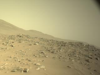 View image taken on Mars, Mars Perseverance Sol 1103: Right Navigation Camera (Navcam)