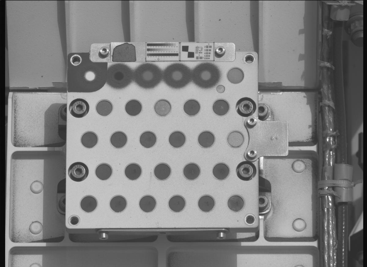 This image was taken by MCZ_RIGHT onboard NASA's Mars rover Perseverance on Sol 1103