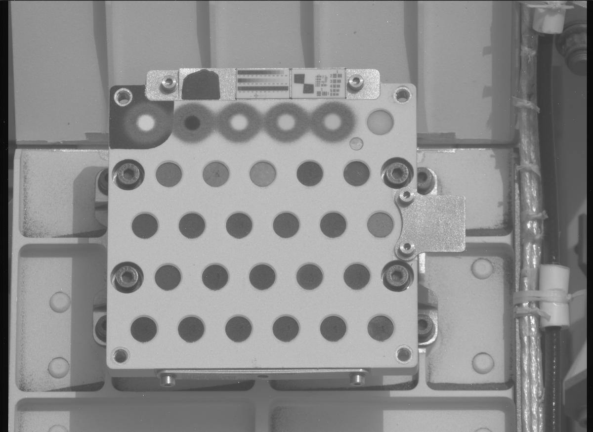 This image was taken by MCZ_RIGHT onboard NASA's Mars rover Perseverance on Sol 1103