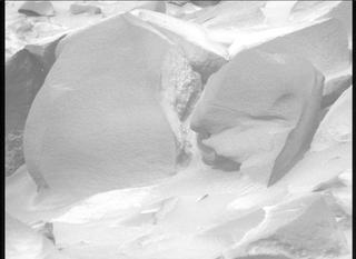 View image taken on Mars, Mars Perseverance Sol 1105: Right Mastcam-Z Camera