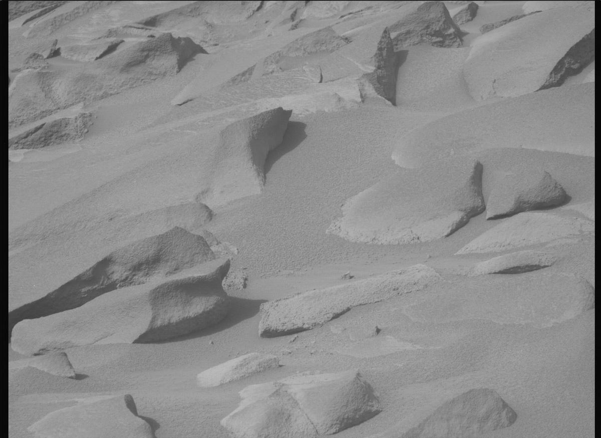 This image was taken by MCZ_LEFT onboard NASA's Mars rover Perseverance on Sol 1112