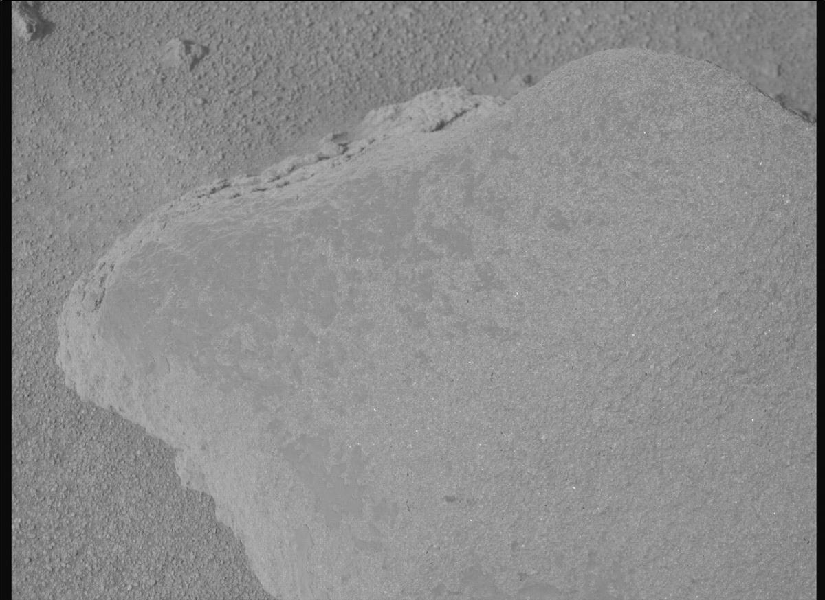 This image was taken by MCZ_RIGHT onboard NASA's Mars rover Perseverance on Sol 1112