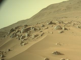 View image taken on Mars, Mars Perseverance Sol 1116: Right Navigation Camera (Navcam)