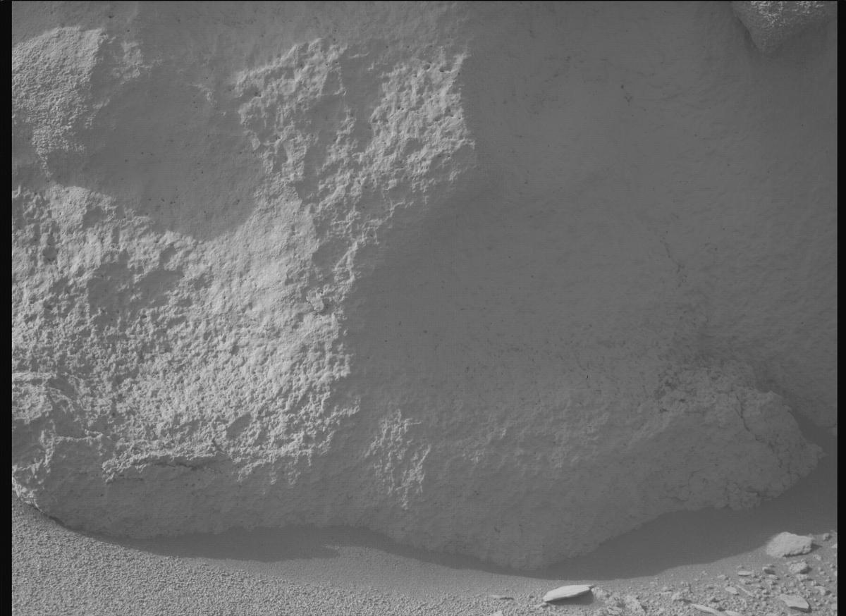 This image was taken by MCZ_RIGHT onboard NASA's Mars rover Perseverance on Sol 1118
