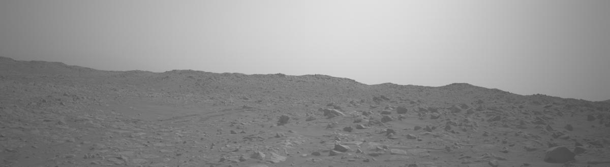 This image was taken by NAVCAM_LEFT onboard NASA's Mars rover Perseverance on Sol 1123