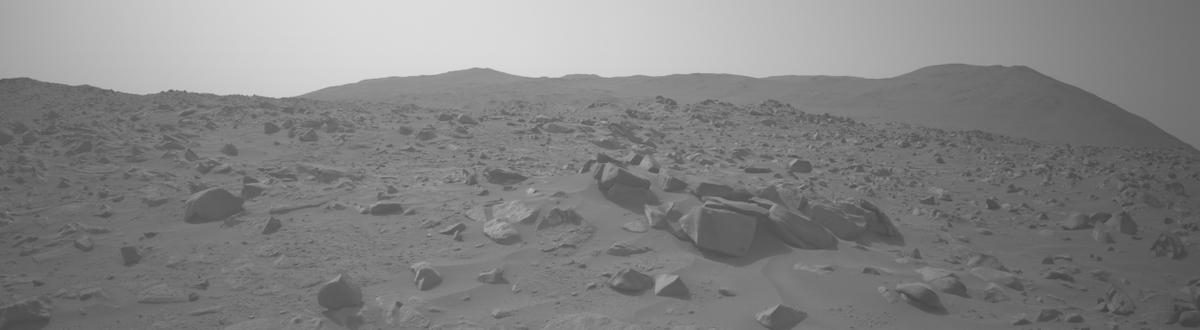 This image was taken by NAVCAM_LEFT onboard NASA's Mars rover Perseverance on Sol 1123