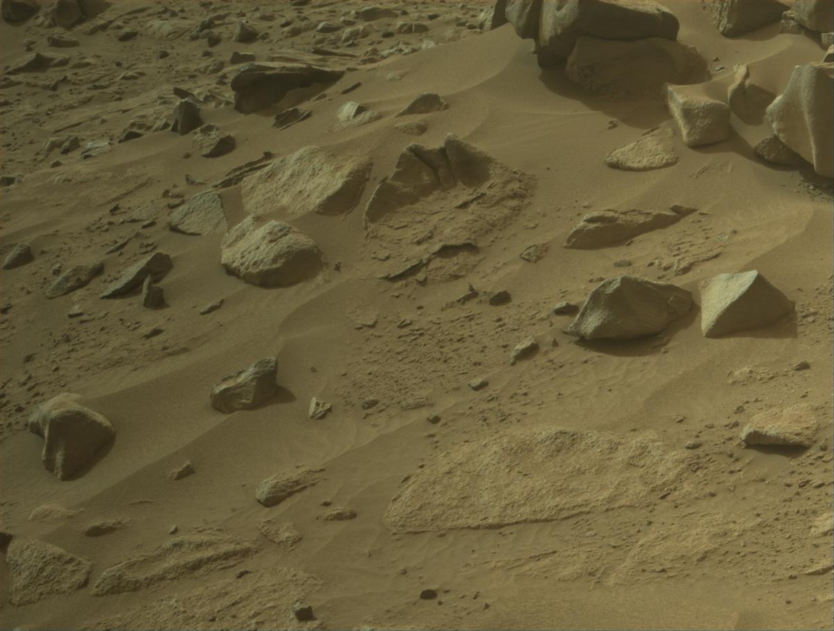 This image was taken by NAVCAM_RIGHT onboard NASA's Mars rover Perseverance on Sol 1123