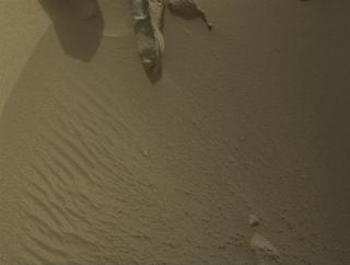 View image taken on Mars, Mars Perseverance Sol 1129: Right Navigation Camera (Navcam)