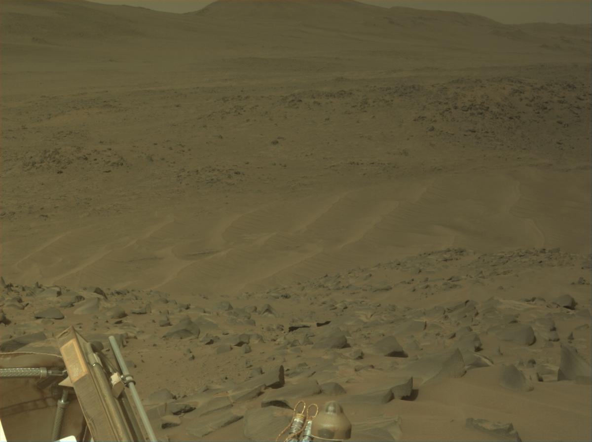 This image was taken by NAVCAM_RIGHT onboard NASA's Mars rover Perseverance on Sol 1129