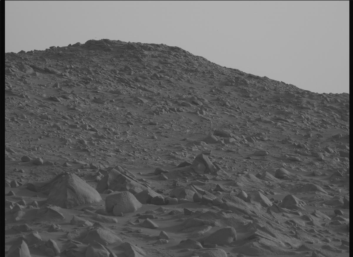 This image was taken by MCZ_LEFT onboard NASA's Mars rover Perseverance on Sol 1129