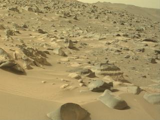 View image taken on Mars, Mars Perseverance Sol 1130: Right Navigation Camera (Navcam)