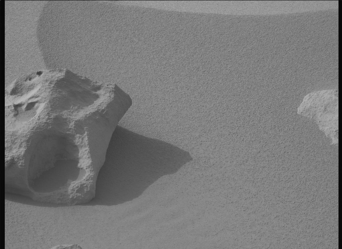 This image was taken by MCZ_LEFT onboard NASA's Mars rover Perseverance on Sol 1130