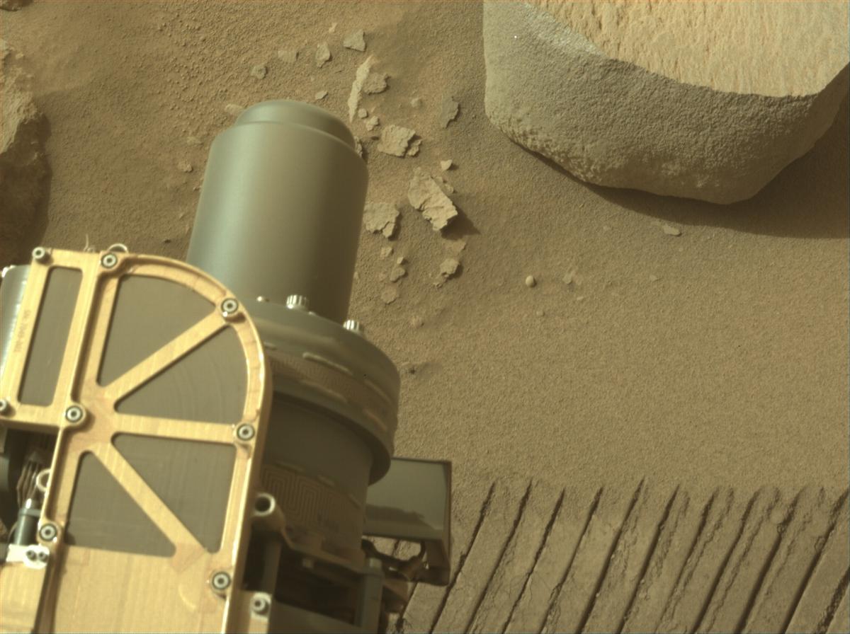 This image was taken by NAVCAM_RIGHT onboard NASA's Mars rover Perseverance on Sol 1131