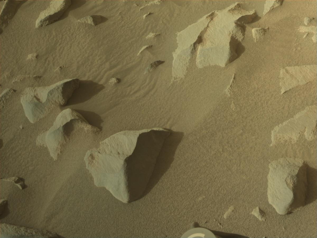 This image was taken by NAVCAM_RIGHT onboard NASA's Mars rover Perseverance on Sol 1136