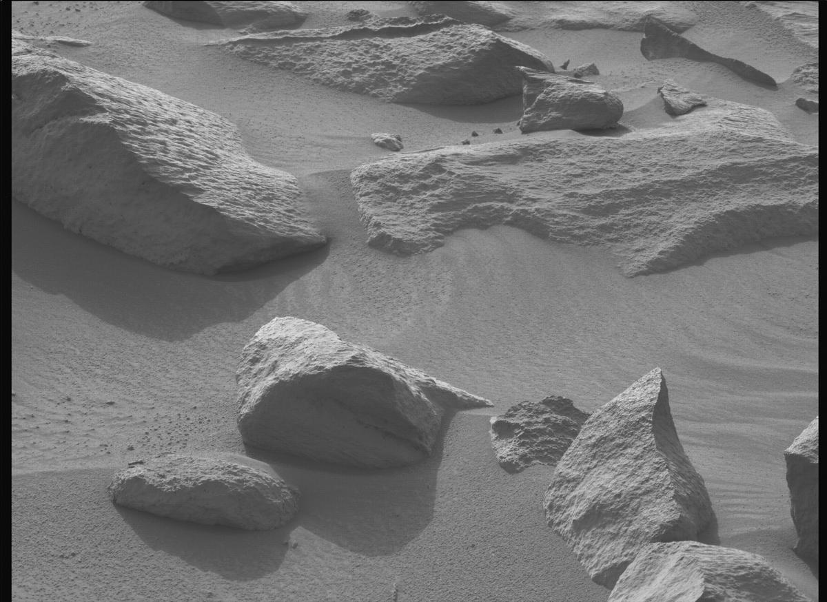 This image was taken by MCZ_LEFT onboard NASA's Mars rover Perseverance on Sol 1139