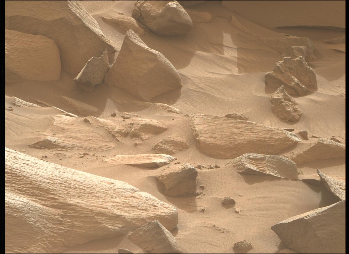 This image was taken by MCZ_RIGHT onboard NASA's Mars rover Perseverance on Sol 1139