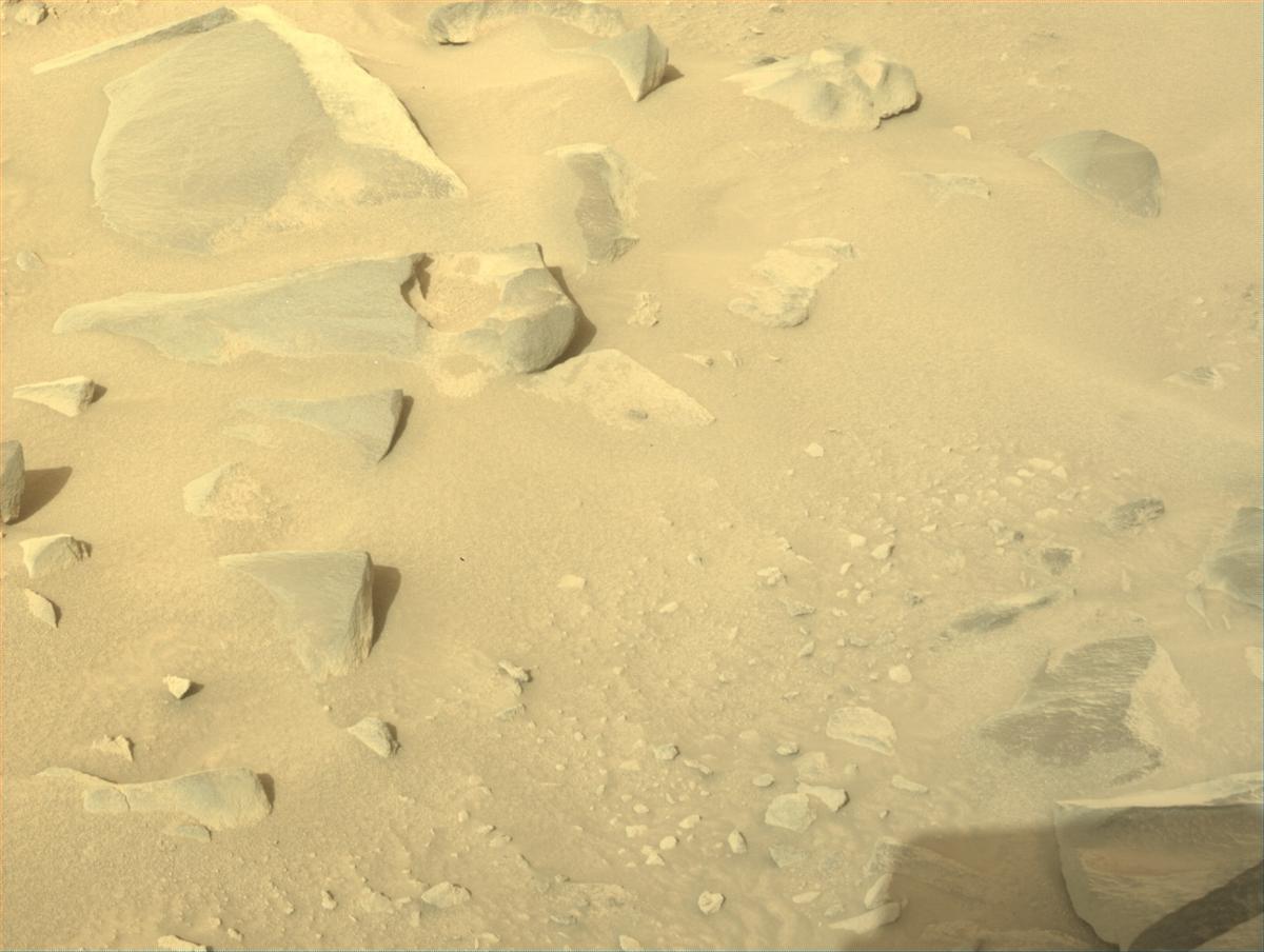 This image was taken by NAVCAM_RIGHT onboard NASA's Mars rover Perseverance on Sol 1140