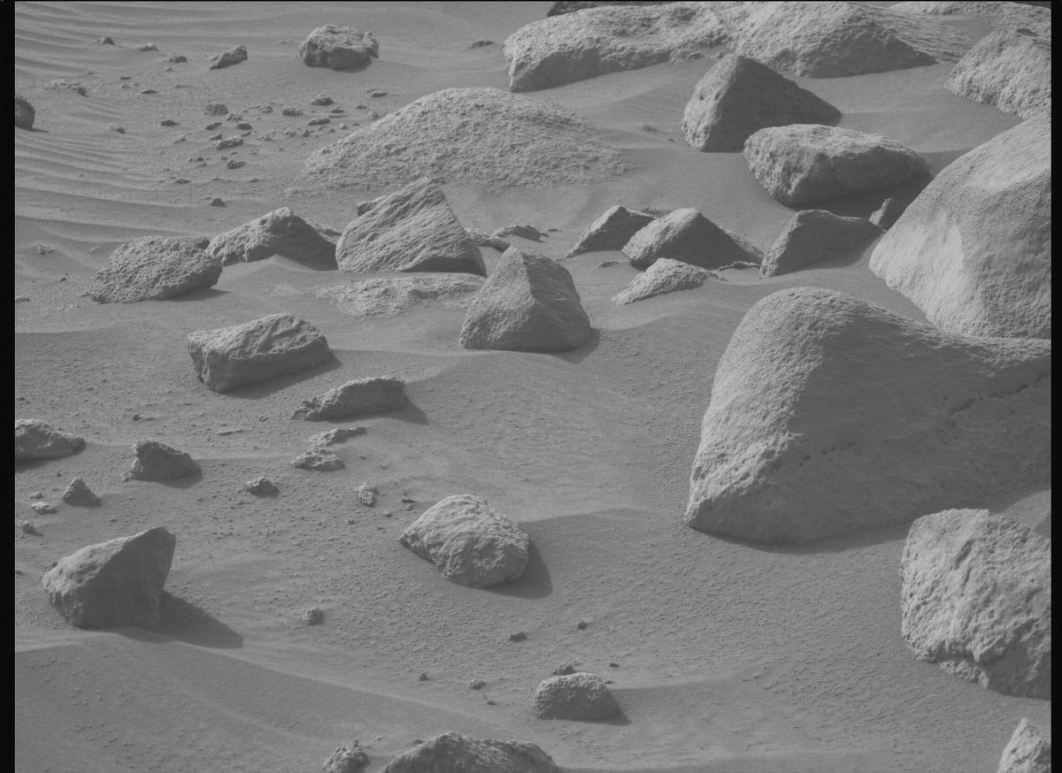 This image was taken by MCZ_LEFT onboard NASA's Mars rover Perseverance on Sol 1144