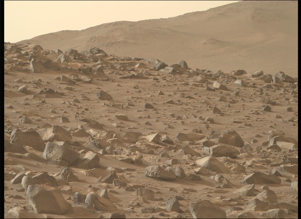 This image was taken by MCZ_RIGHT onboard NASA's Mars rover Perseverance on Sol 1145