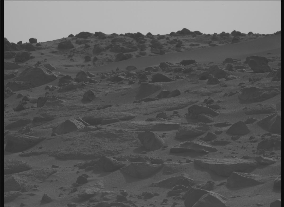 This image was taken by MCZ_RIGHT onboard NASA's Mars rover Perseverance on Sol 1147